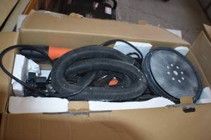 lot 22 image: Drywall Sander