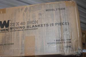 lot 25 image: Moving Blankets