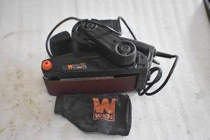 lot 29 image: Belt Sander