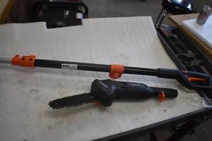 lot 68 image: Electric Pole Saw