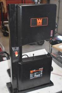 lot 73 image: 9 inch Band Saw