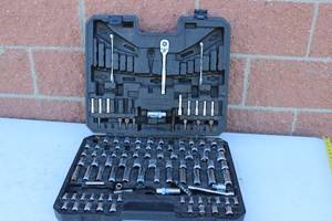 Mechanics Tool Set Large Set, Missing Some Tools ( See Pics For Missing Parts)