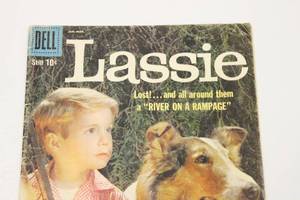 lot 63 image: Vintage Lassie Dell Comic Book, Jan. - March, 1959, # 44