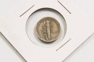lot 10 image: 1942 Mercury Winged Liberty Head Silver Dime (Silver Coin)