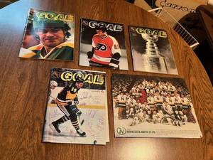 lot 40 image: Vintage NHL Hockey Magazines with Lots of Autographs (No COA)
