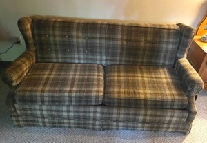 lot 75 image: Vintage Sleeper Sofa in Good Condition