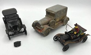 lot 123 image: Vintage Model T Toy Model Cars