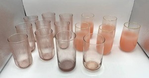 lot 127 image: Vintage MCM Pink Tumbler Glassware