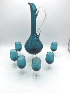 lot 129 image: Vintage MCM Blue Decanter (14 Tall) with Sherry Glasses