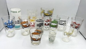 lot 136 image: Very Nice Vintage Model T Drinking Glasses