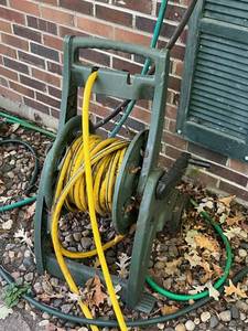 lot 145 image: Hose Reel with 50 Yellow Hose