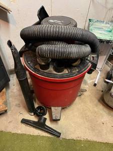 lot 150 image: Sears 16-Gallon Shop-Vac with Attachments in Working Condition