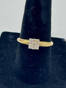 lot 178 image: Vintage 14K Gold Engagement Ring with Small Diamond (2.4 grams total weight)