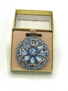 lot 183 image: Amazing Vintage 2 Brooch