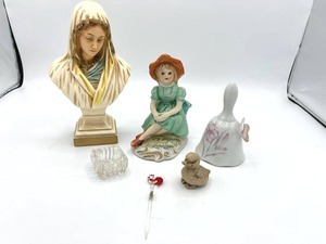 lot 215 image: Vintage Collectibles including 5.5 Tall Porcelain Girl Figurine