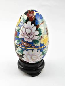 lot 116 image: Egg-Shaped Cloisonne Trinket Box