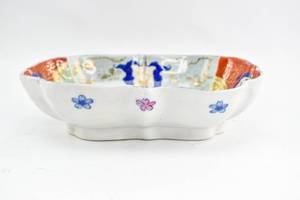 lot 107 image: Vintage Ashley A. Vantine Porcelain Dish