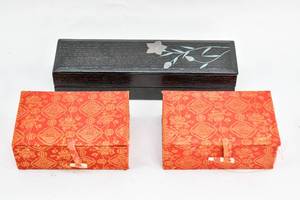 lot 145 image: Pair of Chinese Stamp Chop Seals and Calligraphy set