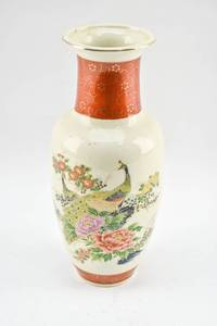 lot 98 image: Japanese Satsuma Porcelain Peacock Vase