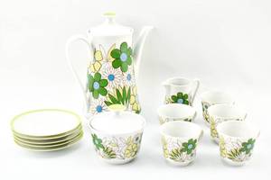 lot 226 image: Vintage Bareuther Waldsassen German Porcelain Tea Set