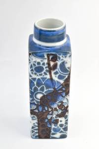 lot 236 image: Nils Thorsson Baca Vase for Royal Copenhagen Fajance Series