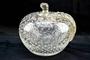 lot 244 image: Italian Glass Bullicante Style Apple Sculpture