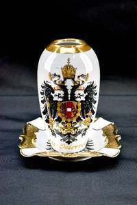 lot 218 image: Alt Osterreich German Porcelain Vase & Ashtray Set