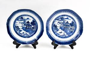 lot 65 image: Pair of Chinese Blue & White Porcelain Plates