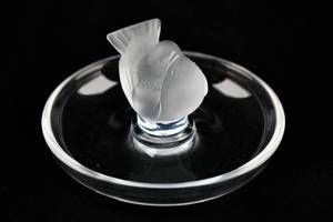 lot 307 image: Lalique Crystal Sparrow Trinket Dish