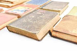 lot 314 image: Group of Antique Books