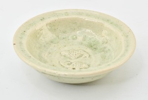 lot 176 image: Small Green Antique Chinese Fish Bowl