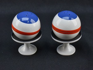 lot 11 image: Vintage Salt & Pepper Shakers from Italy