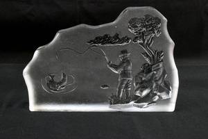 lot 45 image: Nybro Swedish Glass Fishing Sculpture