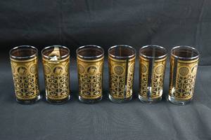 lot 82 image: 6 Vintage Libbey Safedge Prudential Gold & Black Glasses