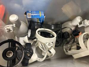 lot 291 image: Large Group Track Lighting Piece and Light Bulbs