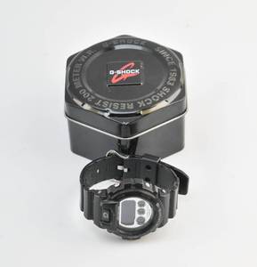 lot 85 image: Casio G-Shock DW-6900NB Silver Mirror Dial Sports Watch