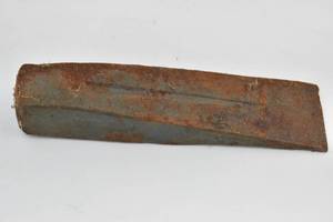 lot 260 image: Vintage Large Metal Log Splitting Wedge