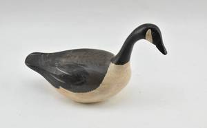 lot 47 image: Wood Canadian Goose Decoy