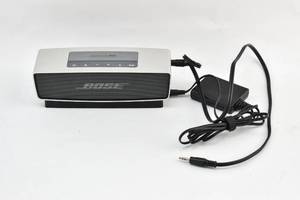 lot 20 image: Bose SoundLink Mini II Speaker with Charger