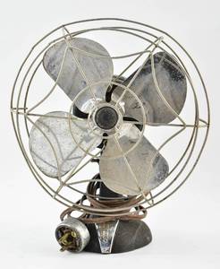 lot 285 image: Vintage Eskimo Table Fan Model 1100J