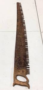 lot 250 image: Vintage XL Warranted Superior Hand Saw