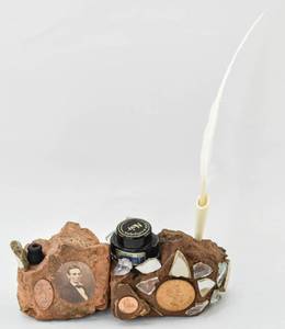 lot 184 image: Inkwell with Abraham Lincoln Artifacts