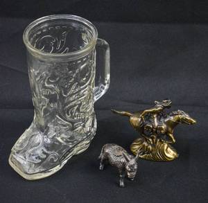 lot 91 image: Western Themed Memorabilia