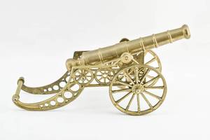 lot 80 image: Brass Finished Cast Metal Cannon Replica on Carriage