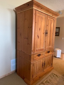 lot 22 image: Thomasville Armoire