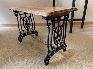 lot 30 image: Set of 2 Coordinating Side Tables