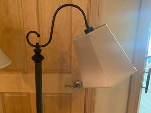 lot 37 image: Group of 4 Lamps