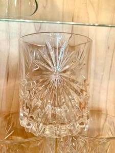 lot 59 image: Beautiful Lowball Cocktail Glasses