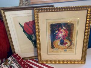 lot 67 image: Red Accent Decor Haul