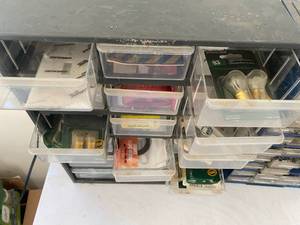 lot 88 image: Storage and Hardware